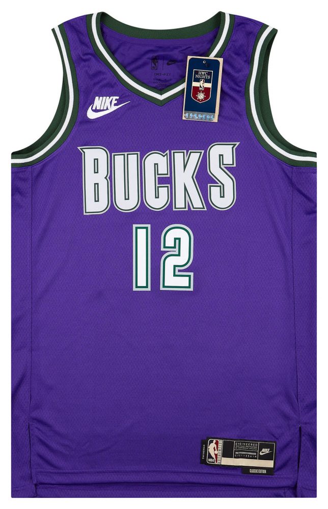 2022-23 MILWAUKEE BUCKS HOLIDAY #12 NIKE SWINGMAN JERSEY (ALTERNATE) M - W/TAGS 1 CAS 84