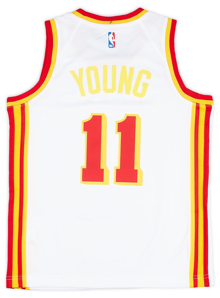 2020-23 ATLANTA HAWKS YOUNG #11 NIKE SWINGMAN JERSEY (HOME) Y - W/TAGS 2 CAS 03 07 23 111