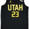 2022-23 UTAH JAZZ MARKKANEN #23 JORDAN SWINGMAN JERSEY (ALTERNATE) L - W/TAGS 5 JA2T2202 1