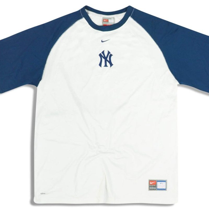 2010's NEW YORK YANKEES NIKE DRY FIT TEE XL