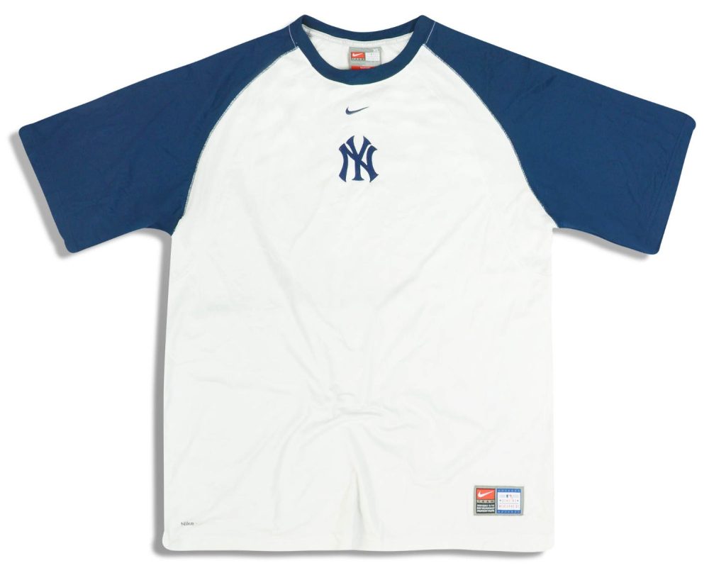 2010's NEW YORK YANKEES NIKE DRY FIT TEE XL 1 dsc 2835